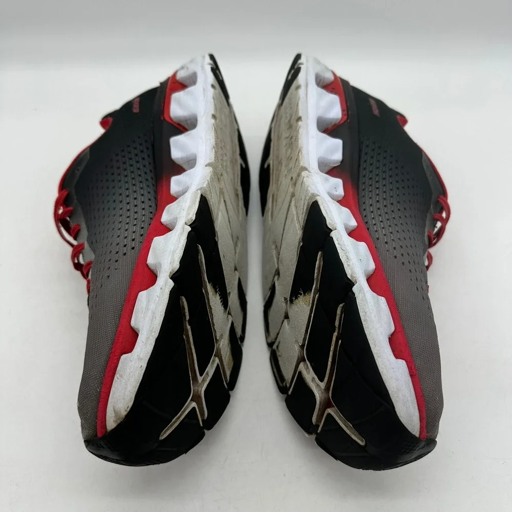 Hoka One One 1019267 BRNR Mens Size 10.5 Sneakers Black Red Elevon Running Shoes